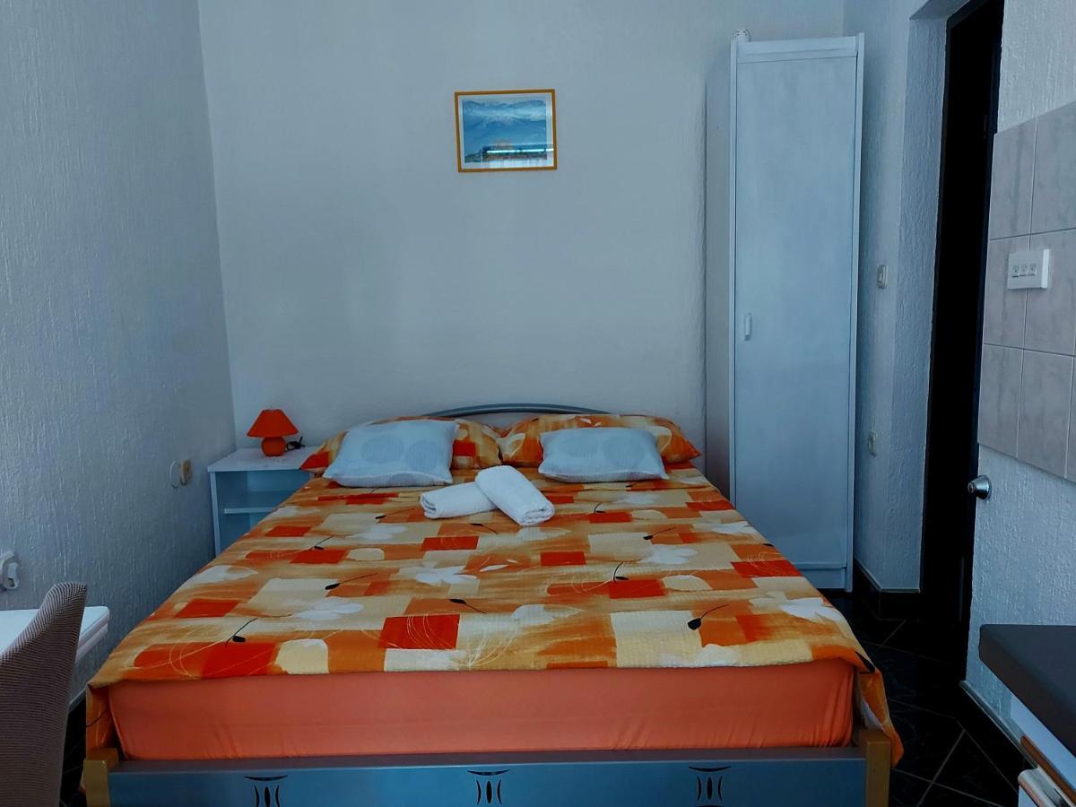 Dalibor Apartment เซนญ์ ภายนอก รูปภาพ