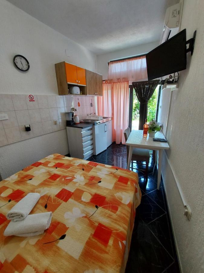 Dalibor Apartment เซนญ์ ภายนอก รูปภาพ