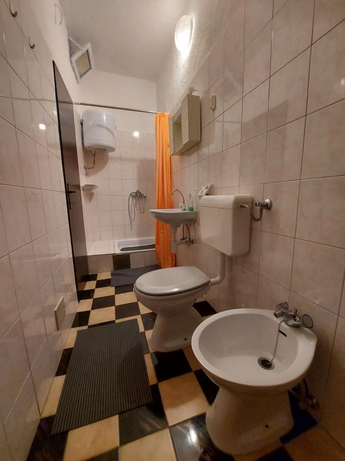 Dalibor Apartment เซนญ์ ภายนอก รูปภาพ