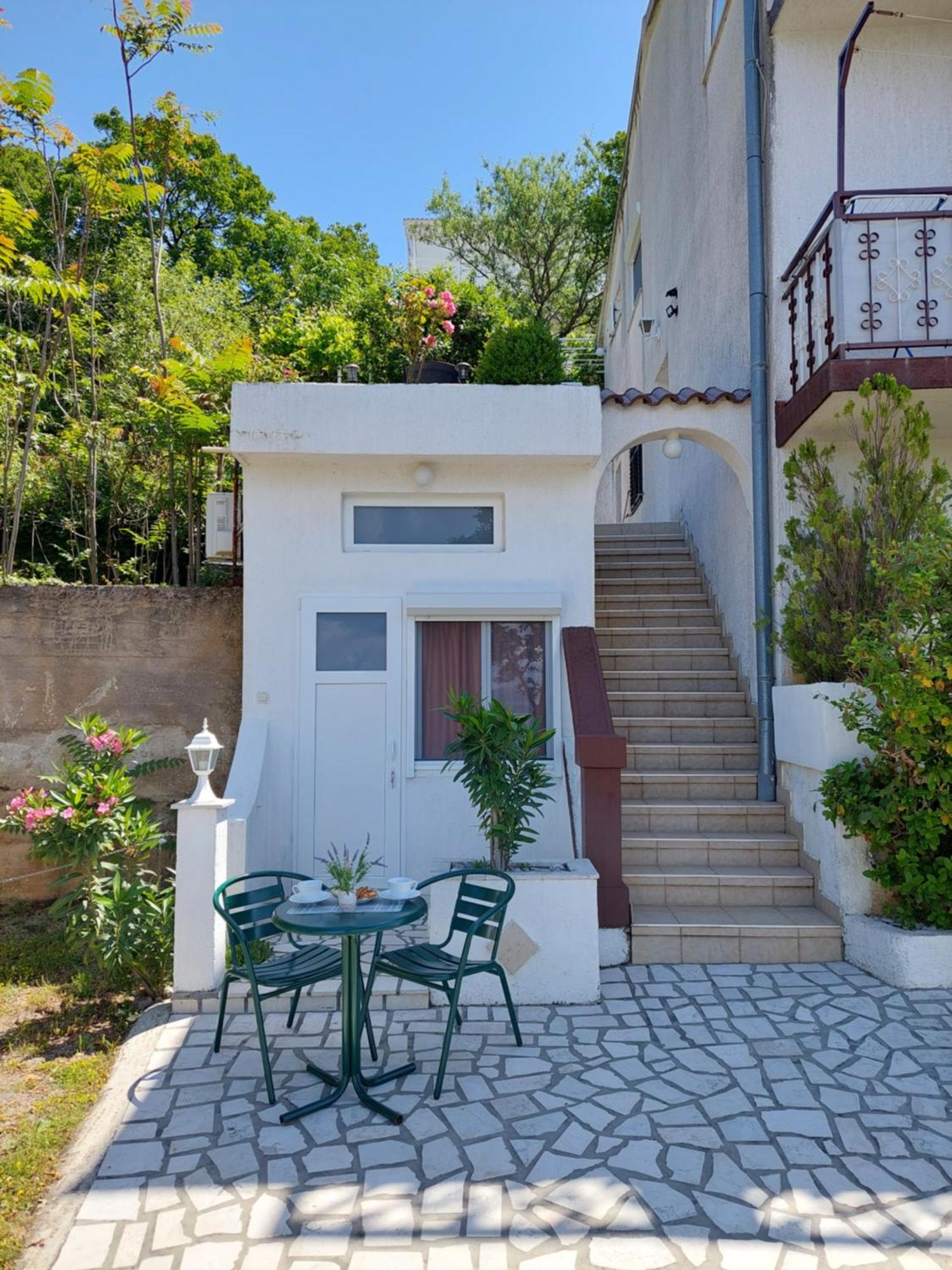 Dalibor Apartment เซนญ์ ภายนอก รูปภาพ