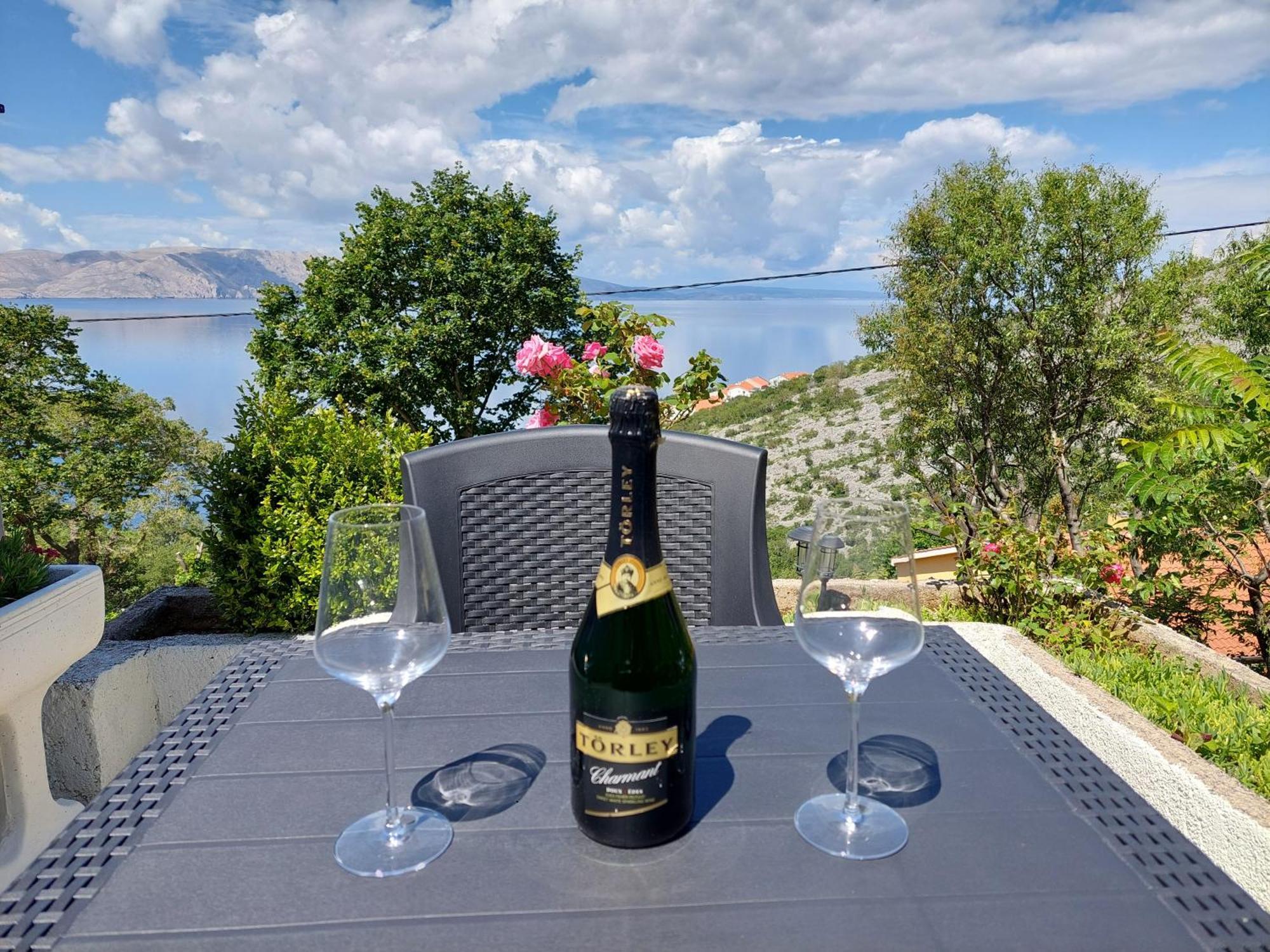 Dalibor Apartment เซนญ์ ภายนอก รูปภาพ